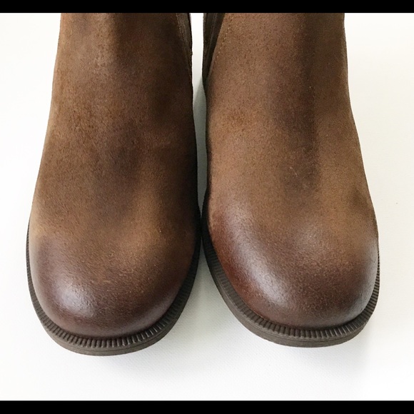 UGG Australia Bonham II Waterproof Chelsea Bootie - Picture 4 of 8